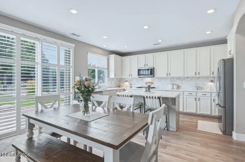 320 Sondrio, Reno, Nevada 89521, 4 Bedrooms Bedrooms, ,3 BathroomsBathrooms,Residential,Residential,Sondrio,0,260009480