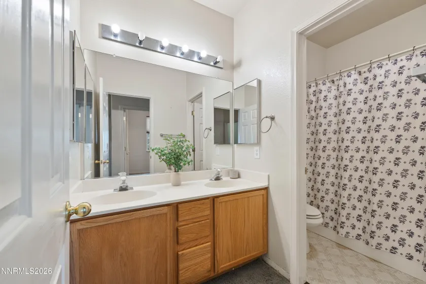 3972 Kettle Rock, Reno, Nevada 89508, 4 Bedrooms Bedrooms, ,3 BathroomsBathrooms,Residential,Residential,Kettle Rock,0,260009491