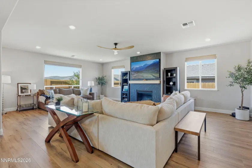 2345 Seaberry, Sparks, Nevada 89441, 4 Bedrooms Bedrooms, ,4 BathroomsBathrooms,Residential,Residential,Seaberry,0,260009492