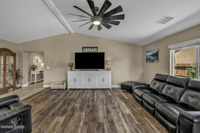 746 Mallard Crest, Spanish Springs, Nevada 89441, 4 Bedrooms Bedrooms, ,2 BathroomsBathrooms,Residential,Residential,Mallard Crest,0,260009501