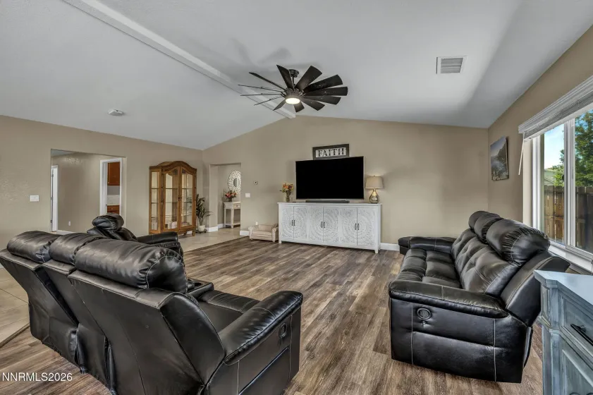 746 Mallard Crest, Spanish Springs, Nevada 89441, 4 Bedrooms Bedrooms, ,2 BathroomsBathrooms,Residential,Residential,Mallard Crest,0,260009501