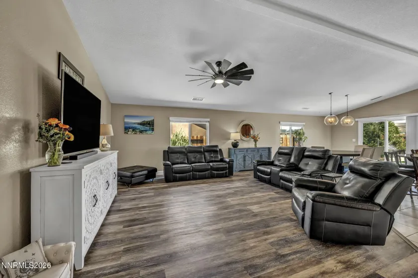 746 Mallard Crest, Spanish Springs, Nevada 89441, 4 Bedrooms Bedrooms, ,2 BathroomsBathrooms,Residential,Residential,Mallard Crest,0,260009501