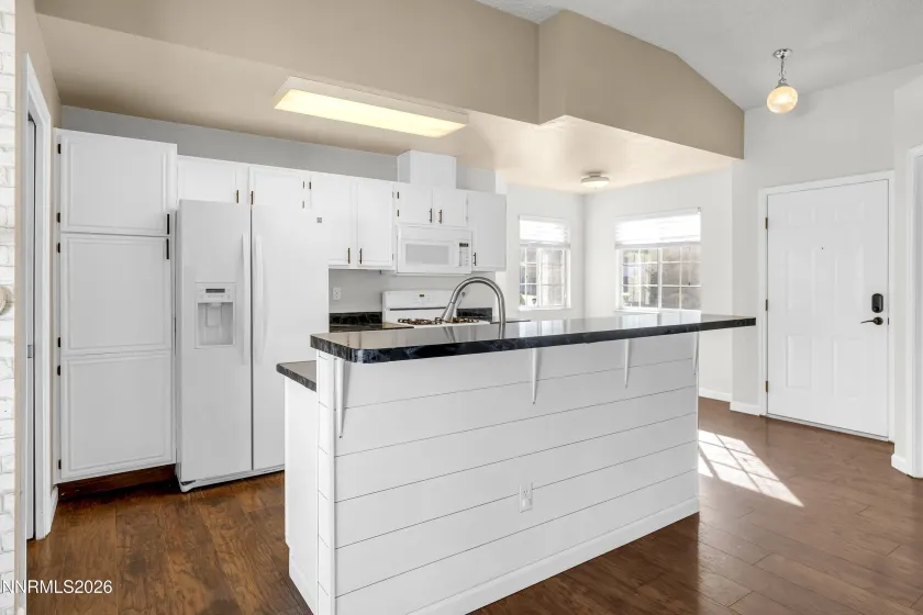 1704 Sierra Highlands, Reno, Nevada 89523, 3 Bedrooms Bedrooms, ,2 BathroomsBathrooms,Residential,Residential,Sierra Highlands,0,260006764