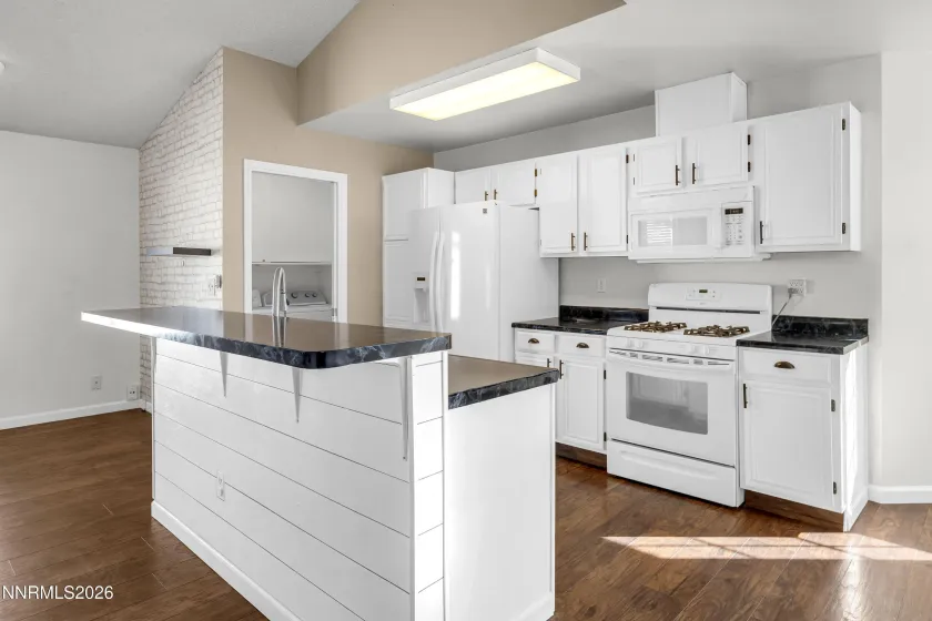 1704 Sierra Highlands, Reno, Nevada 89523, 3 Bedrooms Bedrooms, ,2 BathroomsBathrooms,Residential,Residential,Sierra Highlands,0,260006764