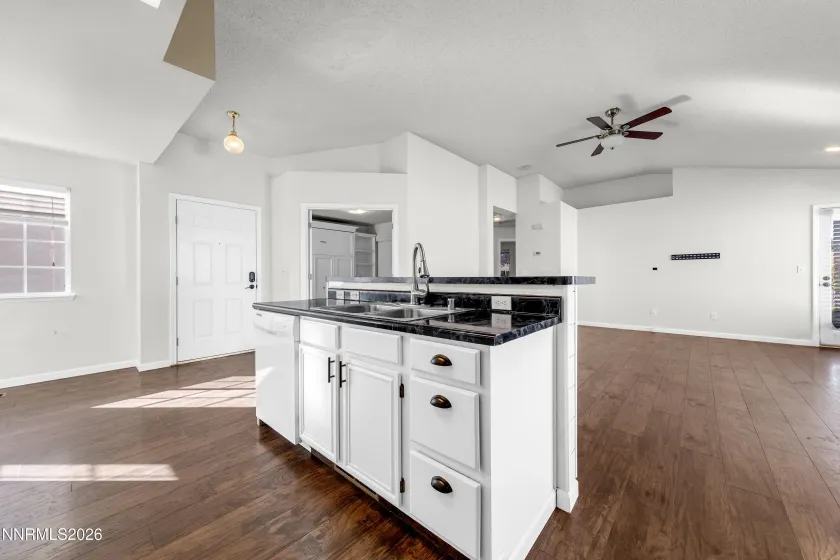 1704 Sierra Highlands, Reno, Nevada 89523, 3 Bedrooms Bedrooms, ,2 BathroomsBathrooms,Residential,Residential,Sierra Highlands,0,260006764