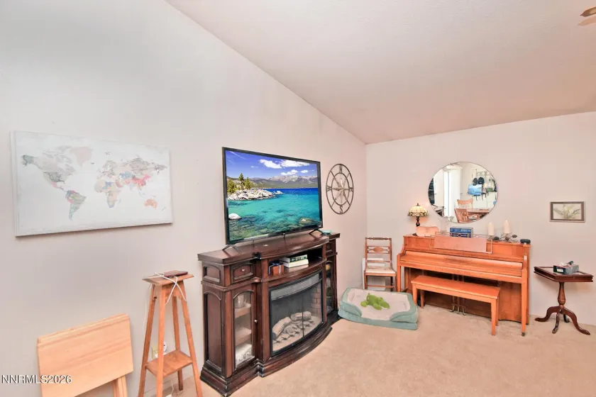 1625 Belmont, Carson City, Nevada 89706, 3 Bedrooms Bedrooms, ,2 BathroomsBathrooms,Residential,Residential,Belmont,0,260009543