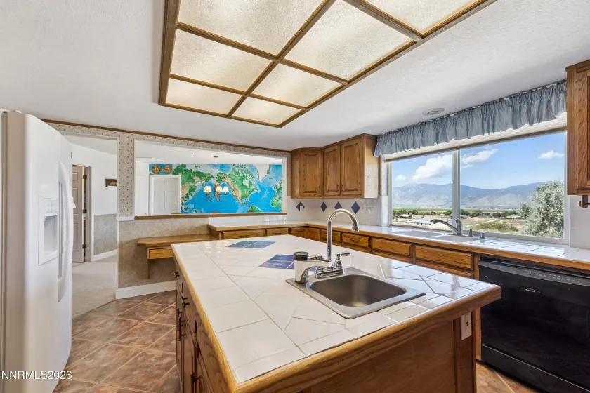 1680 Toni, Minden, Nevada 89423, 4 Bedrooms Bedrooms, ,3 BathroomsBathrooms,Residential,Residential,Toni,0,260009546