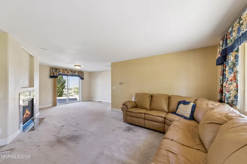 1680 Toni, Minden, Nevada 89423, 4 Bedrooms Bedrooms, ,3 BathroomsBathrooms,Residential,Residential,Toni,0,260009546