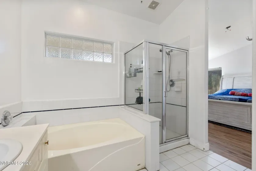 5355 Mesa Verde, Sparks, Nevada 89436, 3 Bedrooms Bedrooms, ,2 BathroomsBathrooms,Residential,Residential,Mesa Verde,0,260009547