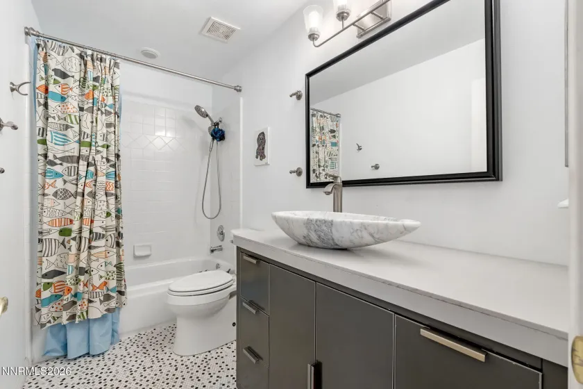 5355 Mesa Verde, Sparks, Nevada 89436, 3 Bedrooms Bedrooms, ,2 BathroomsBathrooms,Residential,Residential,Mesa Verde,0,260009547
