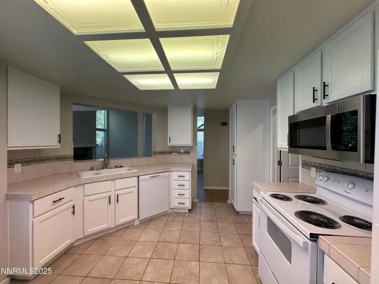 2635 Alpine Creek, Reno, Nevada 89519, 2 Bedrooms Bedrooms, ,3 BathroomsBathrooms,Residential Lease,Manufactured,Alpine Creek,0,260009549