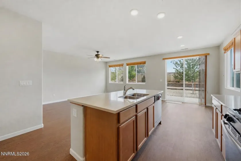 905 Estuary, Reno, Nevada 89506, 3 Bedrooms Bedrooms, ,2 BathroomsBathrooms,Residential,Residential,Estuary,0,260009506