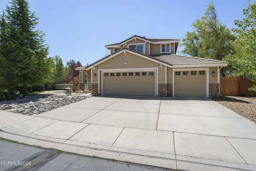 2627 Antonio, Reno, Nevada 89523, 4 Bedrooms Bedrooms, ,3 BathroomsBathrooms,Residential,Residential,Antonio,0,260009511