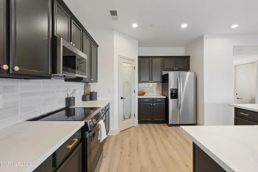 580 Sand Crane, Sparks, Nevada 89436, 4 Bedrooms Bedrooms, ,3 BathroomsBathrooms,Residential,Residential,Sand Crane,0,260009510