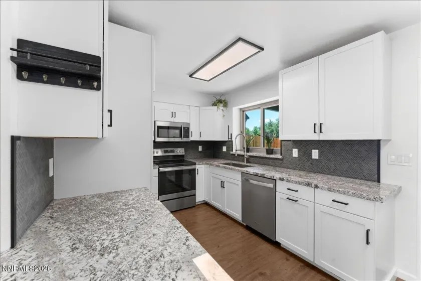 85 Rosetta Stone, Sparks, Nevada 89441, 3 Bedrooms Bedrooms, ,2 BathroomsBathrooms,Residential,Residential,Rosetta Stone,0,260009523