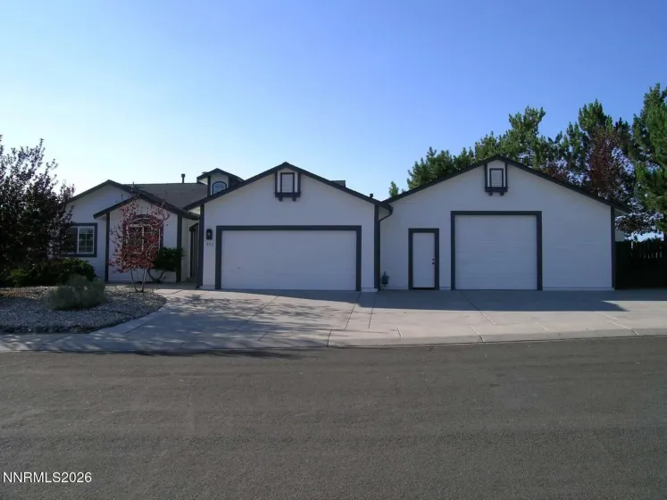 893 Vista Park, Carson City, Nevada 89705, 3 Bedrooms Bedrooms, ,2 BathroomsBathrooms,Residential,Residential,Vista Park,0,260009525