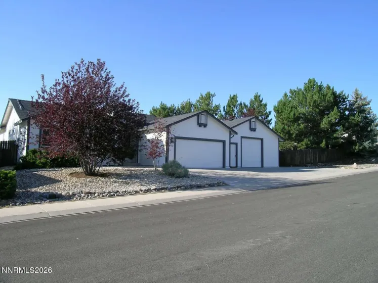 893 Vista Park, Carson City, Nevada 89705, 3 Bedrooms Bedrooms, ,2 BathroomsBathrooms,Residential,Residential,Vista Park,0,260009525