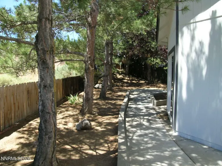893 Vista Park, Carson City, Nevada 89705, 3 Bedrooms Bedrooms, ,2 BathroomsBathrooms,Residential,Residential,Vista Park,0,260009525