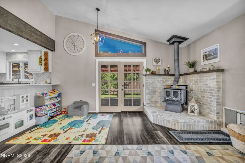 620 Renee, Gardnerville, Nevada 89460, 3 Bedrooms Bedrooms, ,2 BathroomsBathrooms,Residential,Residential,Renee,0,260009532