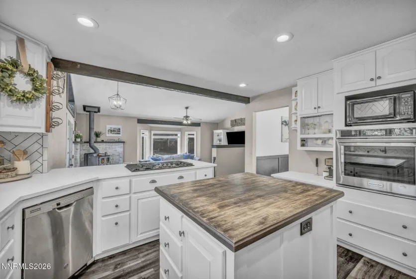 620 Renee, Gardnerville, Nevada 89460, 3 Bedrooms Bedrooms, ,2 BathroomsBathrooms,Residential,Residential,Renee,0,260009532