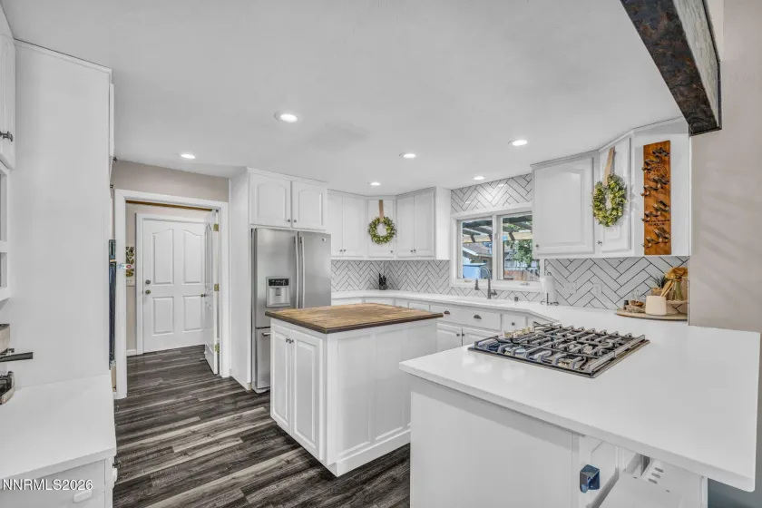620 Renee, Gardnerville, Nevada 89460, 3 Bedrooms Bedrooms, ,2 BathroomsBathrooms,Residential,Residential,Renee,0,260009532