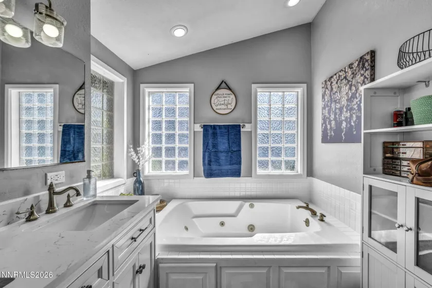 620 Renee, Gardnerville, Nevada 89460, 3 Bedrooms Bedrooms, ,2 BathroomsBathrooms,Residential,Residential,Renee,0,260009532