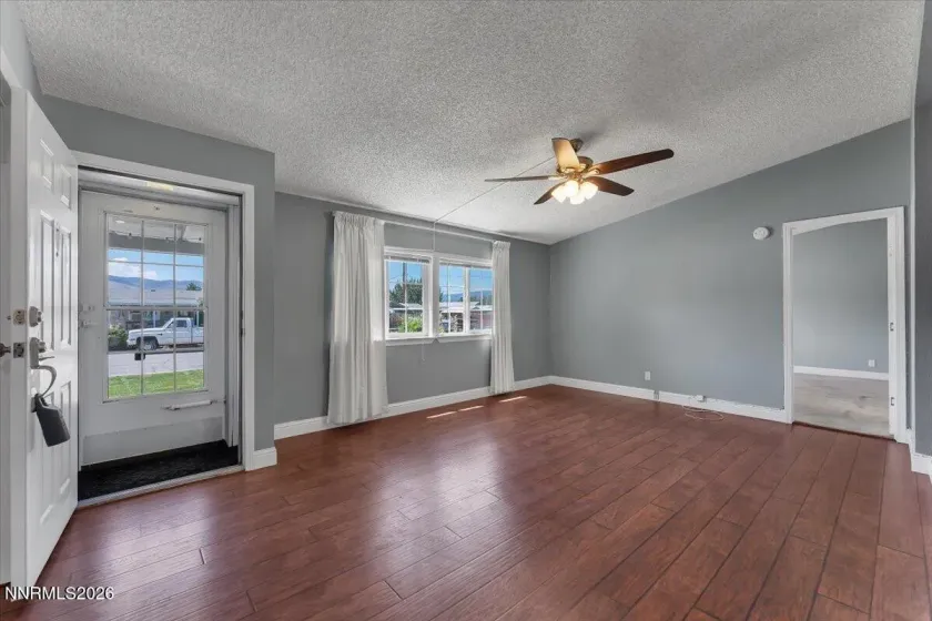 17235 Waxwing, Reno, Nevada 89508, 3 Bedrooms Bedrooms, ,2 BathroomsBathrooms,Residential,Residential,Waxwing,0,260009533