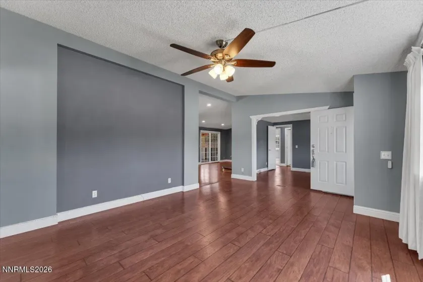 17235 Waxwing, Reno, Nevada 89508, 3 Bedrooms Bedrooms, ,2 BathroomsBathrooms,Residential,Residential,Waxwing,0,260009533