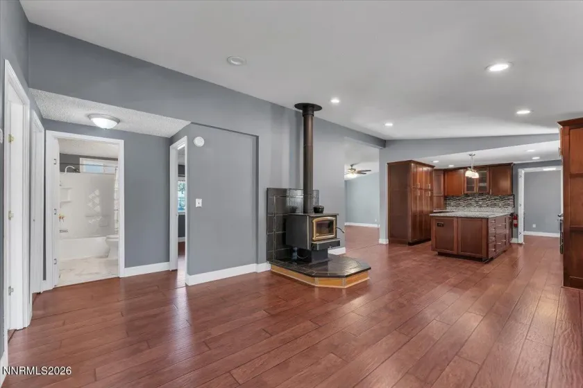 17235 Waxwing, Reno, Nevada 89508, 3 Bedrooms Bedrooms, ,2 BathroomsBathrooms,Residential,Residential,Waxwing,0,260009533