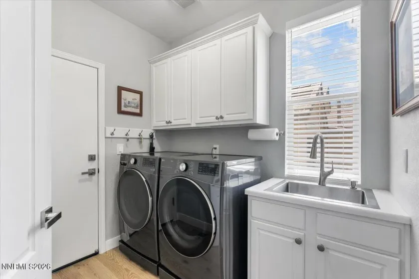 3134 Ten Mile, Sparks, Nevada 89436, 3 Bedrooms Bedrooms, ,3 BathroomsBathrooms,Residential,Residential,Ten Mile,0,260009535