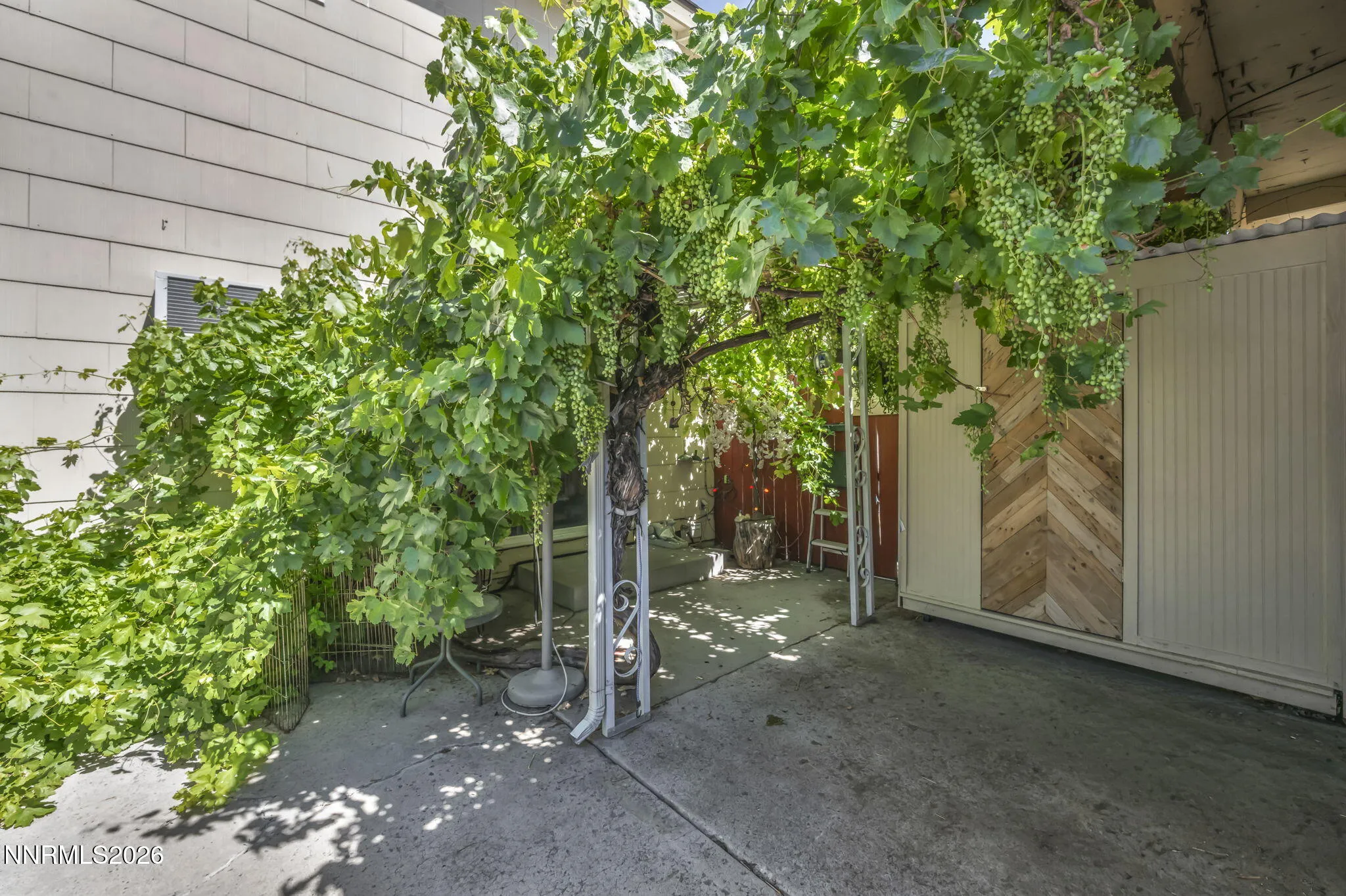 446 Smithridge, Reno, Nevada 89502, 2 Bedrooms Bedrooms, ,2 BathroomsBathrooms,Residential,Residential,Smithridge,0,260009569