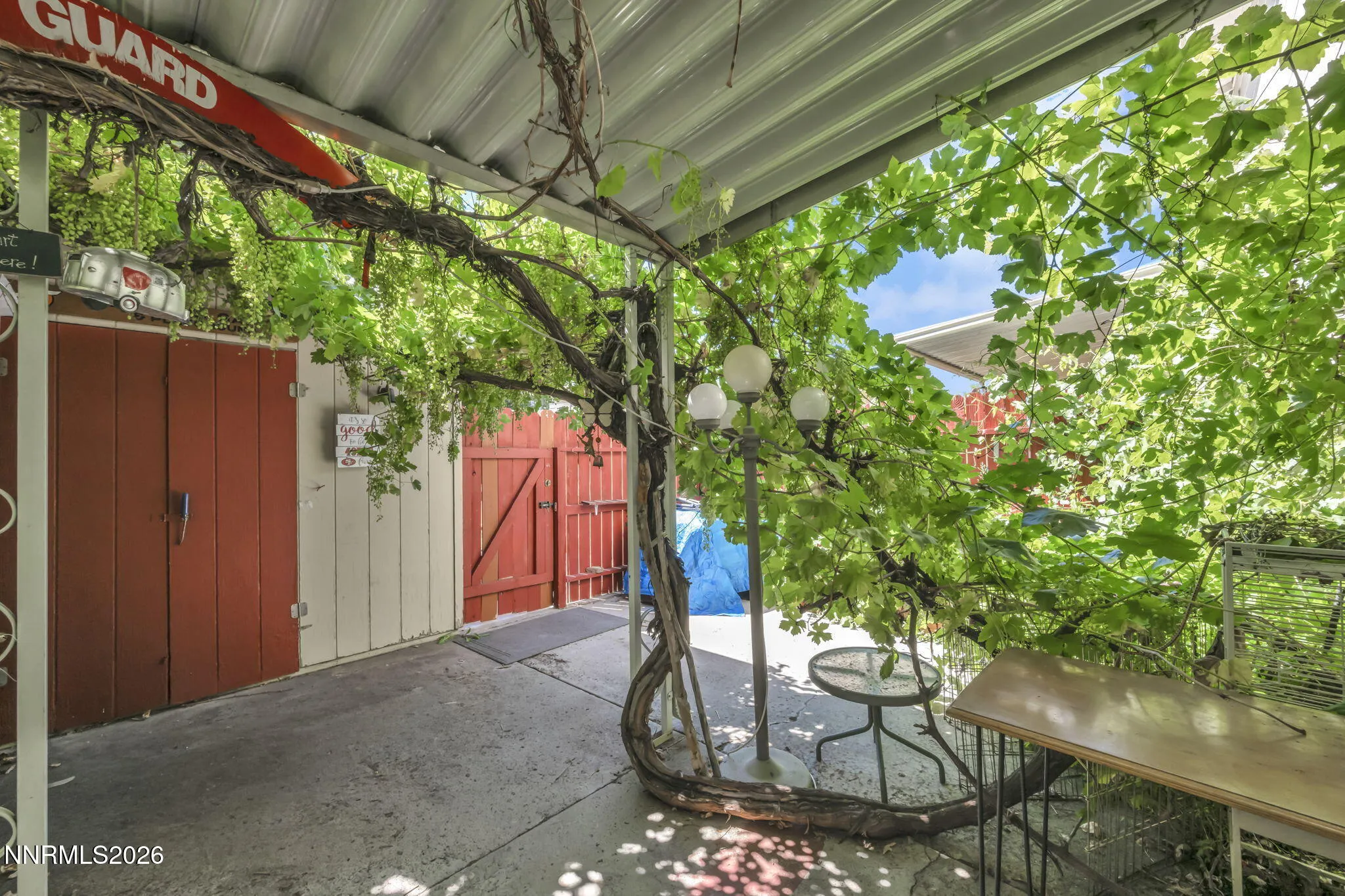 446 Smithridge, Reno, Nevada 89502, 2 Bedrooms Bedrooms, ,2 BathroomsBathrooms,Residential,Residential,Smithridge,0,260009569