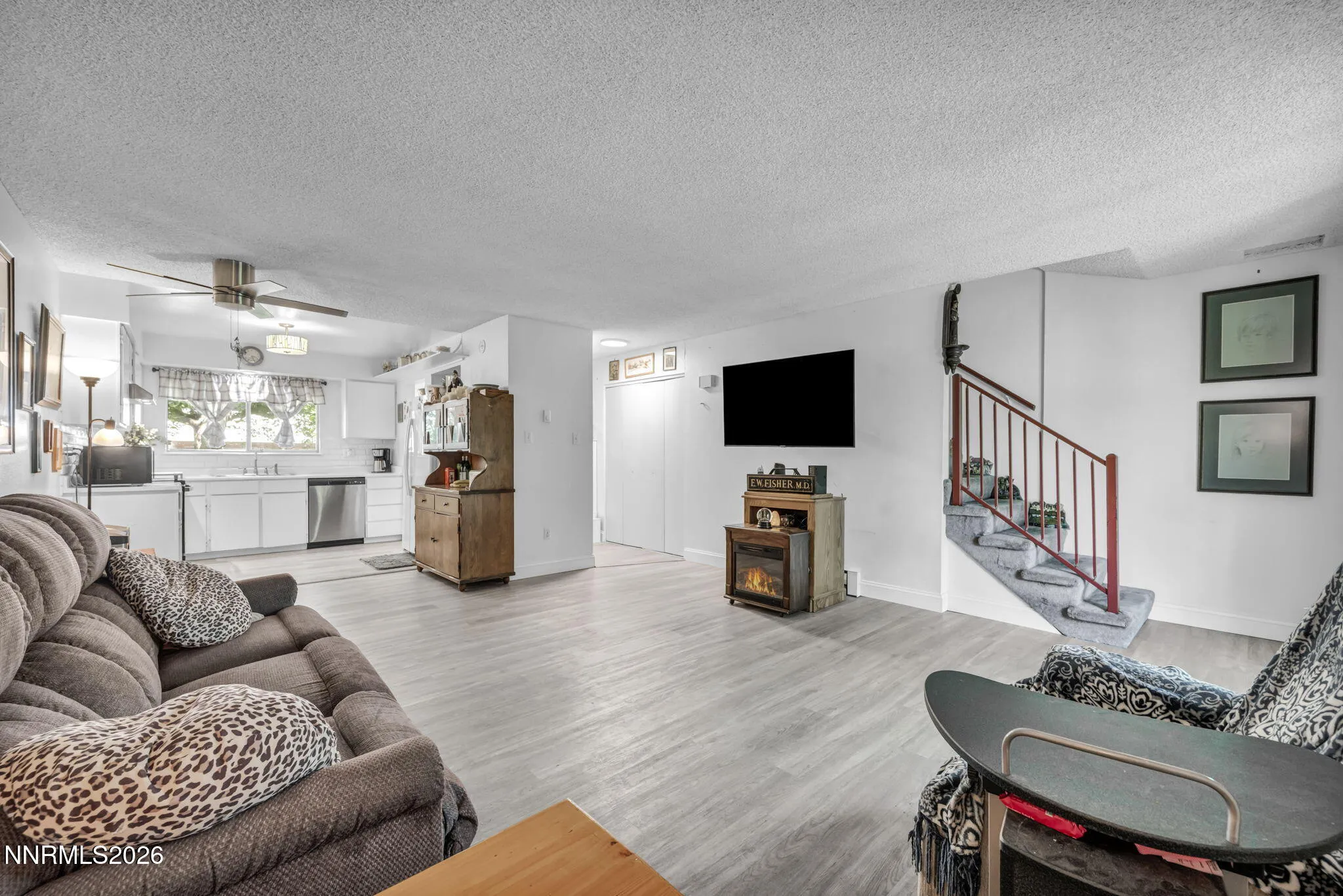 446 Smithridge, Reno, Nevada 89502, 2 Bedrooms Bedrooms, ,2 BathroomsBathrooms,Residential,Residential,Smithridge,0,260009569