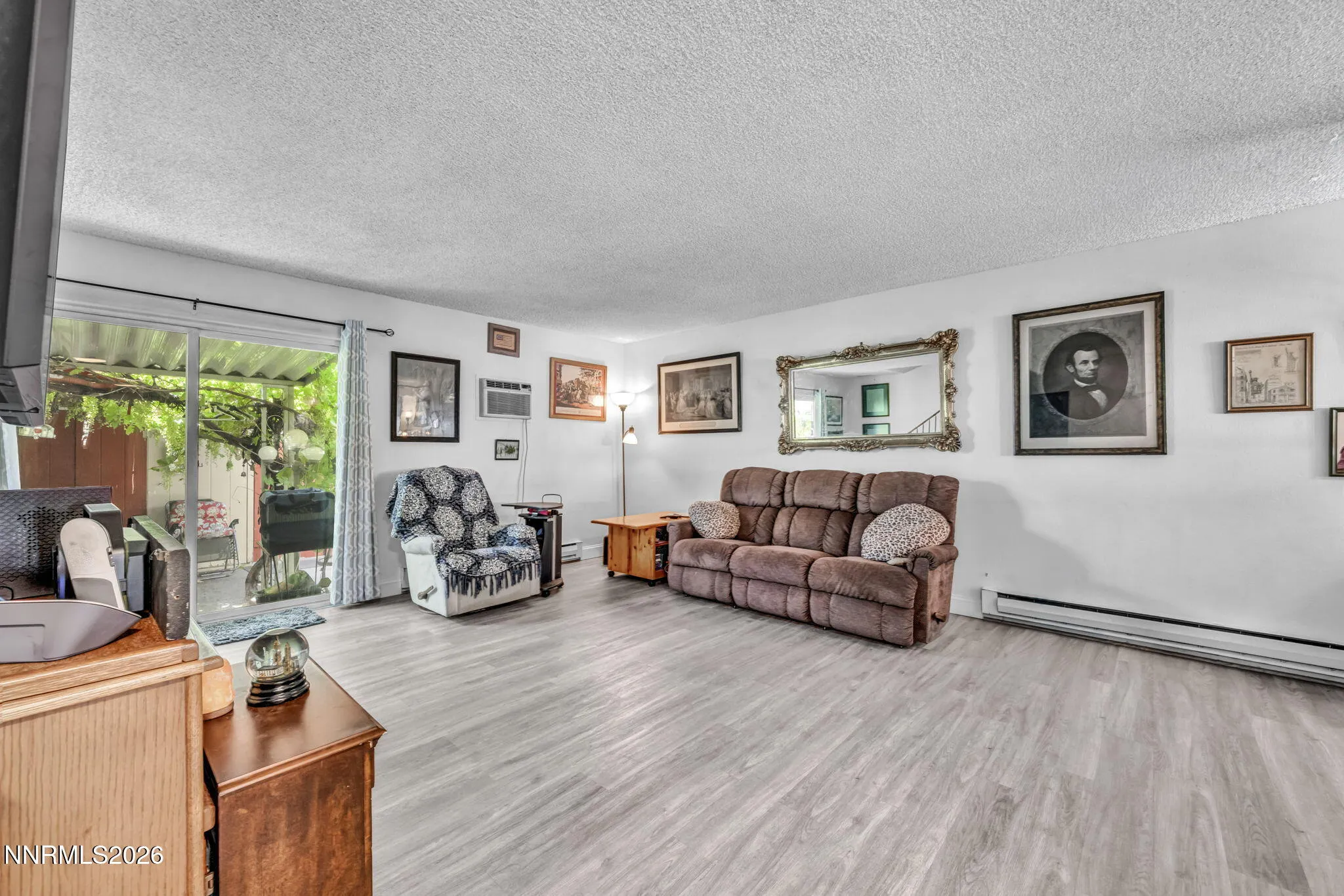 446 Smithridge, Reno, Nevada 89502, 2 Bedrooms Bedrooms, ,2 BathroomsBathrooms,Residential,Residential,Smithridge,0,260009569