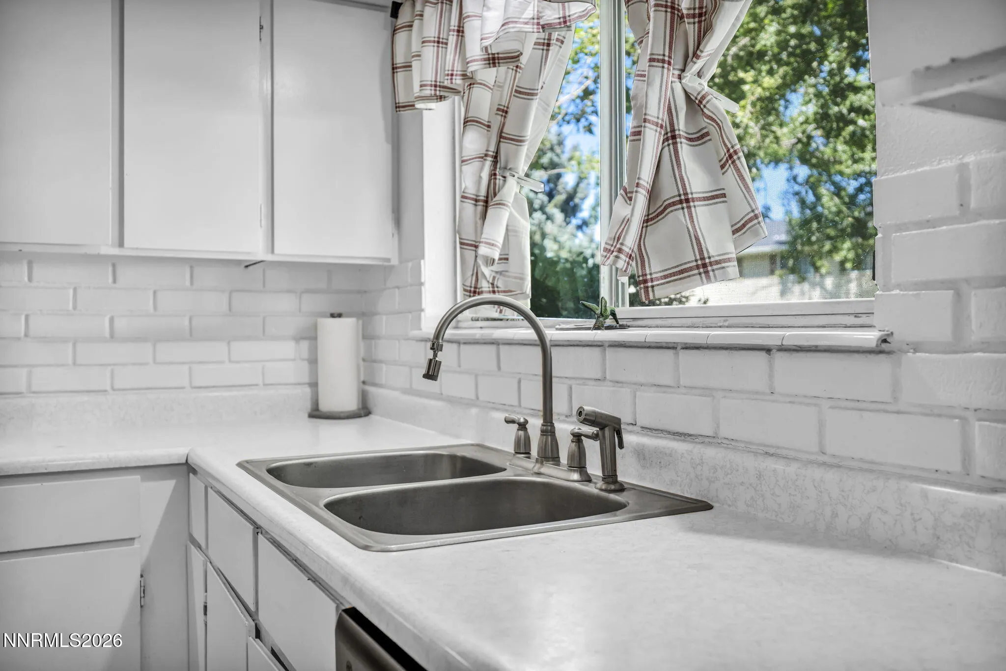 446 Smithridge, Reno, Nevada 89502, 2 Bedrooms Bedrooms, ,2 BathroomsBathrooms,Residential,Residential,Smithridge,0,260009569