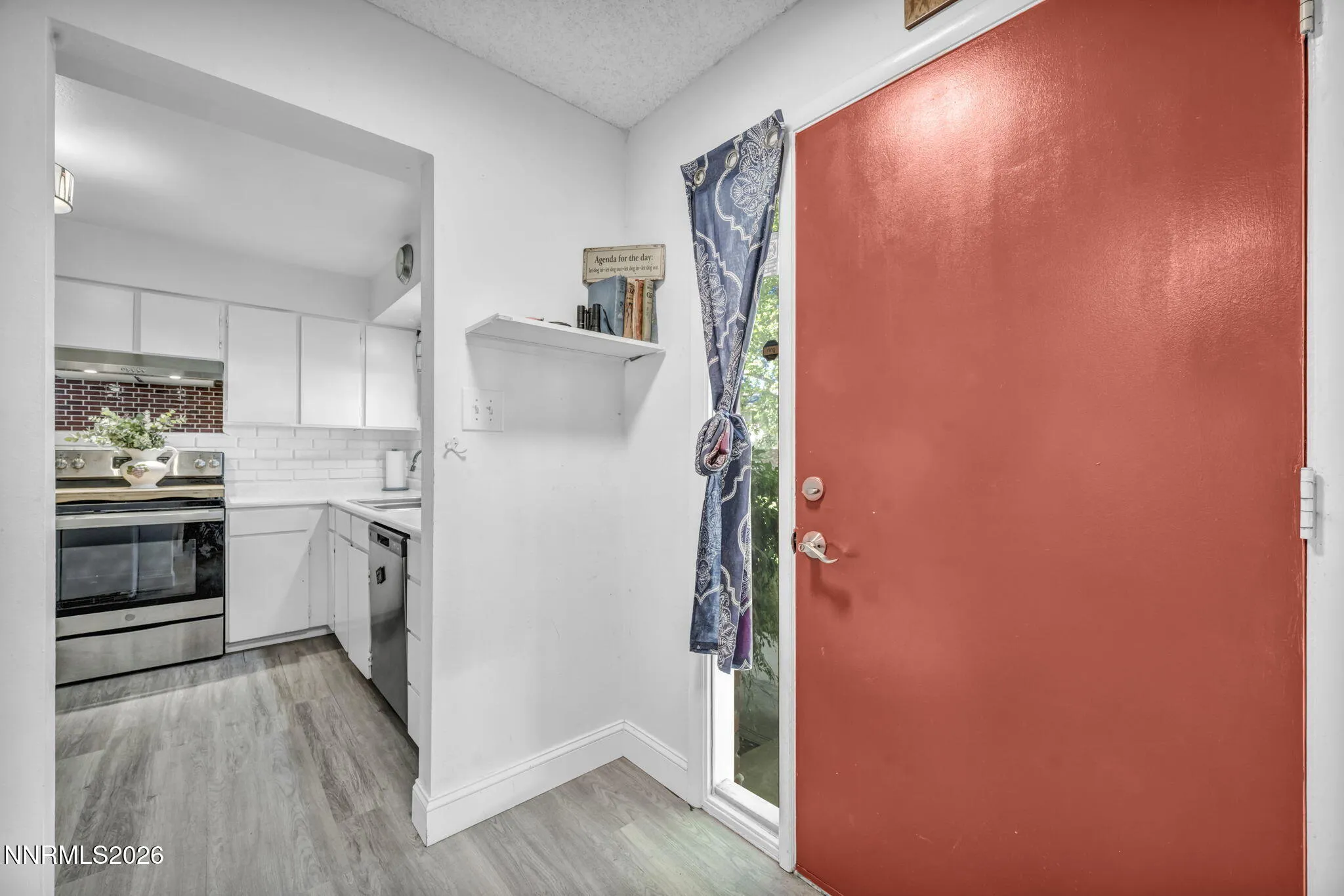 446 Smithridge, Reno, Nevada 89502, 2 Bedrooms Bedrooms, ,2 BathroomsBathrooms,Residential,Residential,Smithridge,0,260009569