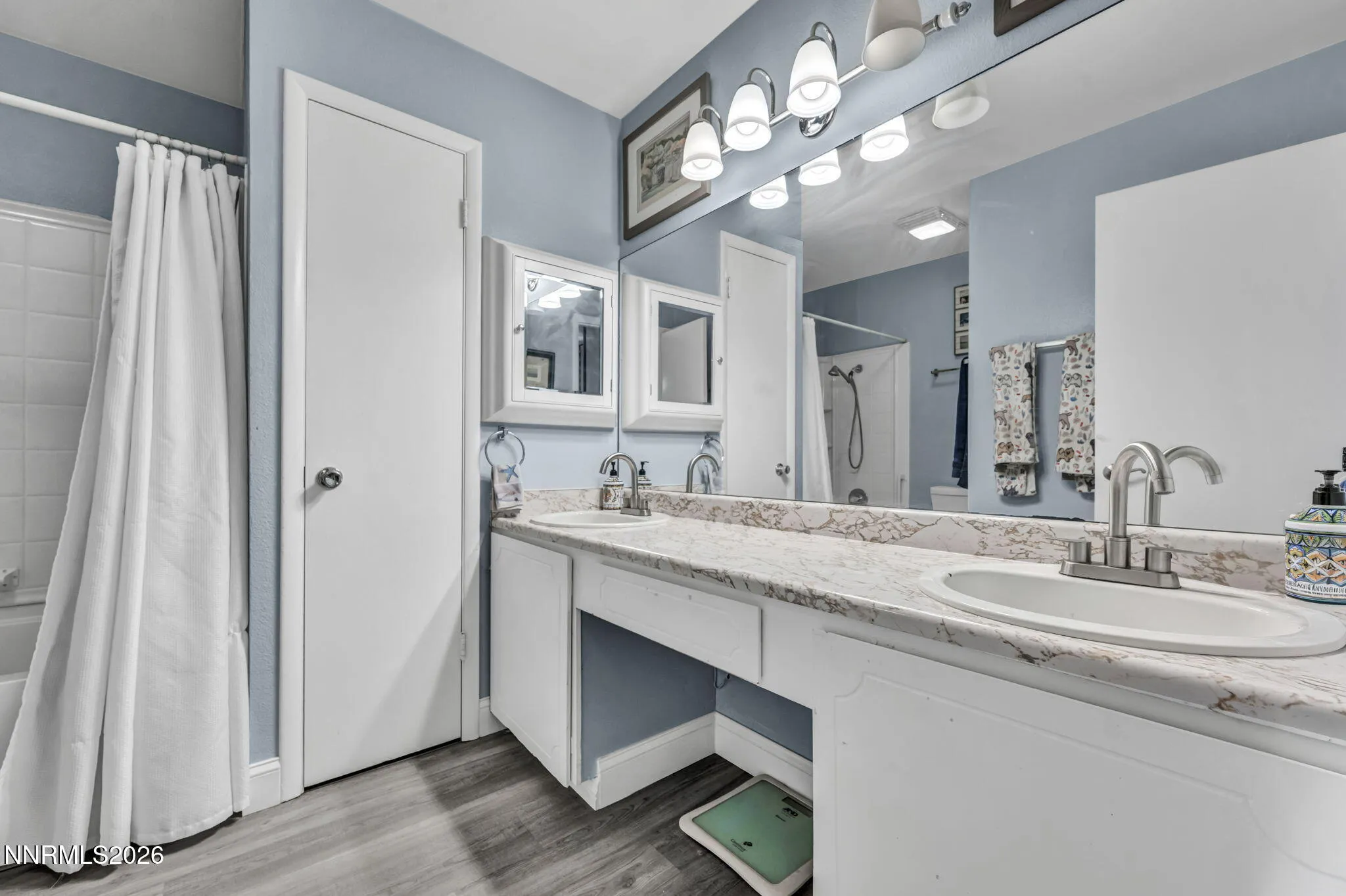 446 Smithridge, Reno, Nevada 89502, 2 Bedrooms Bedrooms, ,2 BathroomsBathrooms,Residential,Residential,Smithridge,0,260009569