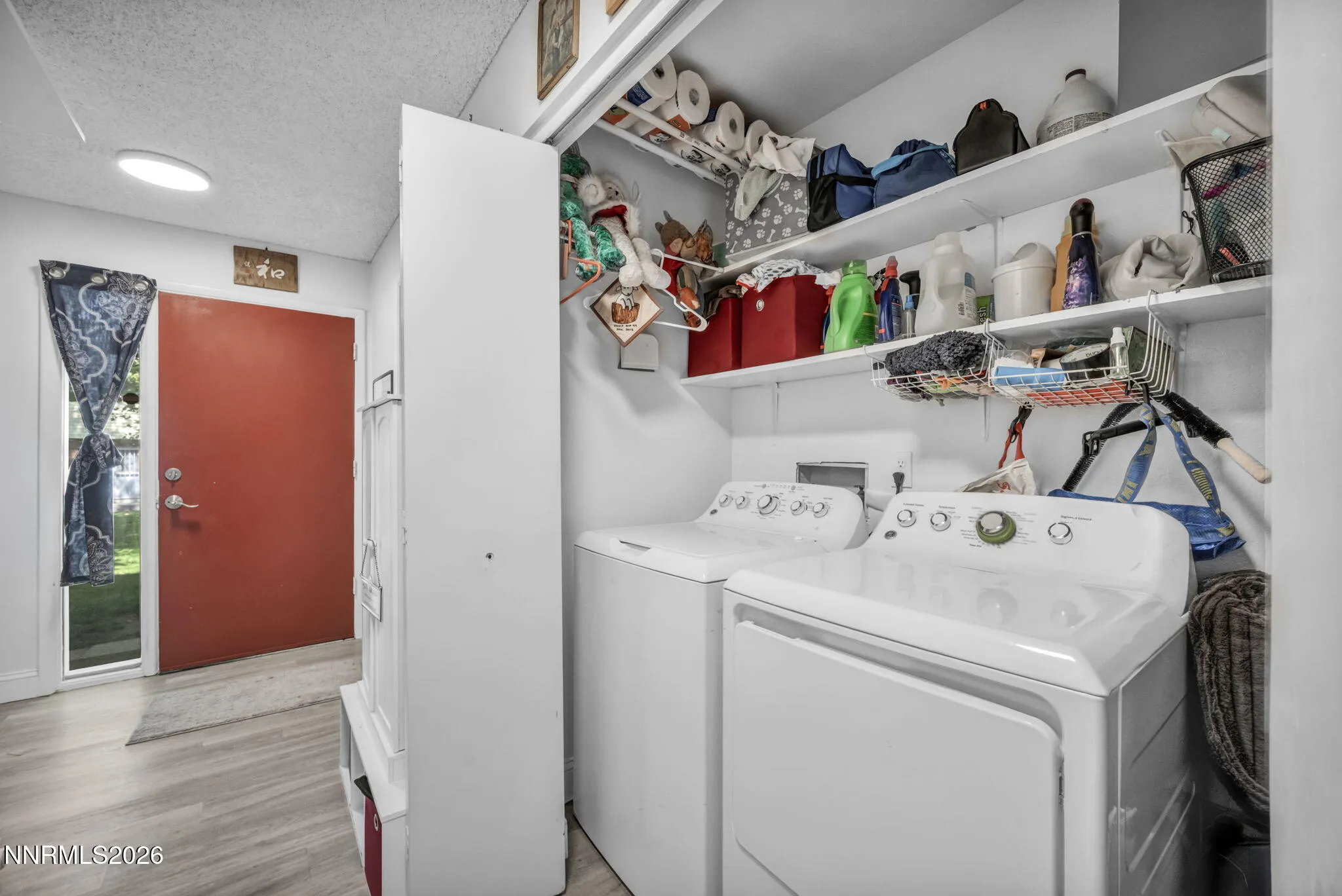 446 Smithridge, Reno, Nevada 89502, 2 Bedrooms Bedrooms, ,2 BathroomsBathrooms,Residential,Residential,Smithridge,0,260009569