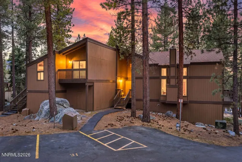 31 Chalet, Stateline, Nevada 89449, 2 Bedrooms Bedrooms, ,2 BathroomsBathrooms,Residential,Residential,Chalet,0,260009516