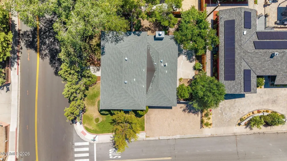 1945 Lakeside, Reno, Nevada 89509, 3 Bedrooms Bedrooms, ,3 BathroomsBathrooms,Residential,Residential,Lakeside,0,260009576