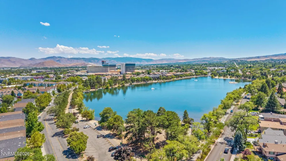 1945 Lakeside, Reno, Nevada 89509, 3 Bedrooms Bedrooms, ,3 BathroomsBathrooms,Residential,Residential,Lakeside,0,260009576