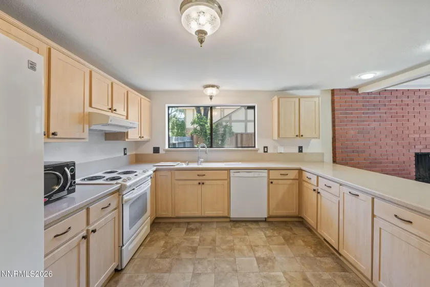 1945 Lakeside, Reno, Nevada 89509, 3 Bedrooms Bedrooms, ,3 BathroomsBathrooms,Residential,Residential,Lakeside,0,260009576