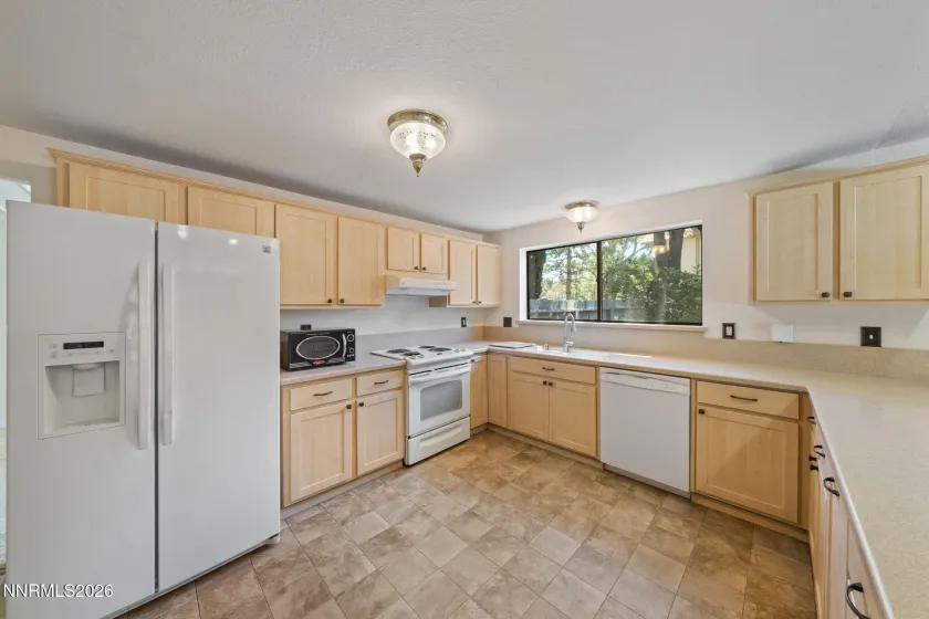 1945 Lakeside, Reno, Nevada 89509, 3 Bedrooms Bedrooms, ,3 BathroomsBathrooms,Residential,Residential,Lakeside,0,260009576