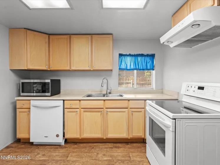 1239 Patrick, Reno, Nevada 89509, 2 Bedrooms Bedrooms, ,1 BathroomBathrooms,Residential,Residential,Patrick,0,260008155