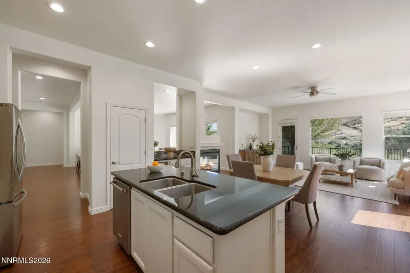 2675 Tuscan, Sparks, Nevada 89434, 4 Bedrooms Bedrooms, ,4 BathroomsBathrooms,Residential,Residential,Tuscan,0,260009586