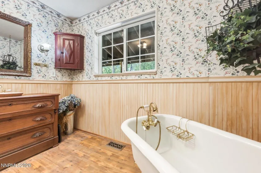 1360 Clough, Reno, Nevada 89509, 2 Bedrooms Bedrooms, ,2 BathroomsBathrooms,Residential,Residential,Clough,0,260009587