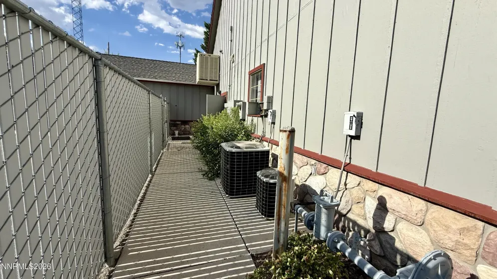 211 Main, Yerington, Nevada 89447, ,Commercial Sale,Residential,Main,0,260009592