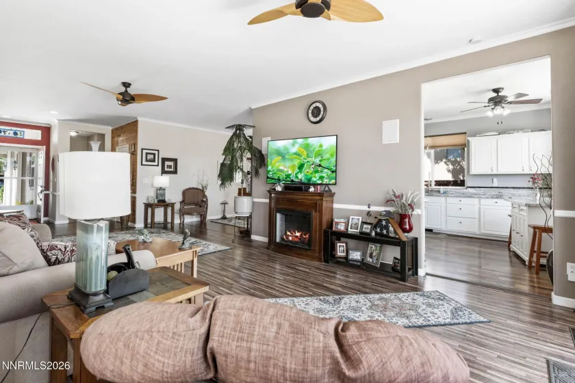 410 La Costa, Dayton, Nevada 89403, 3 Bedrooms Bedrooms, ,2 BathroomsBathrooms,Residential,Residential,La Costa,0,260009596
