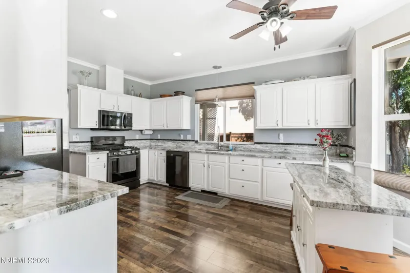 410 La Costa, Dayton, Nevada 89403, 3 Bedrooms Bedrooms, ,2 BathroomsBathrooms,Residential,Residential,La Costa,0,260009596