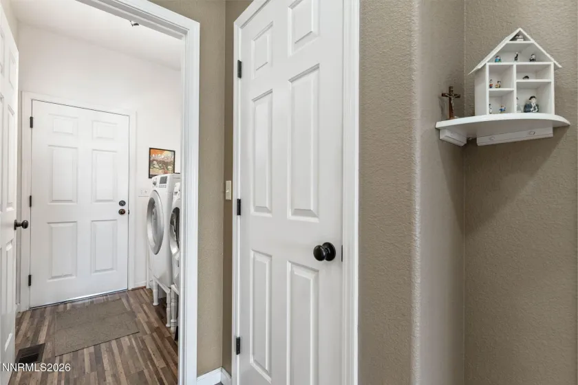 410 La Costa, Dayton, Nevada 89403, 3 Bedrooms Bedrooms, ,2 BathroomsBathrooms,Residential,Residential,La Costa,0,260009596